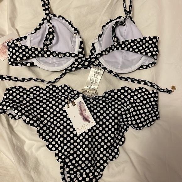 Black and white polka dot bikini - Picture 6 of 7